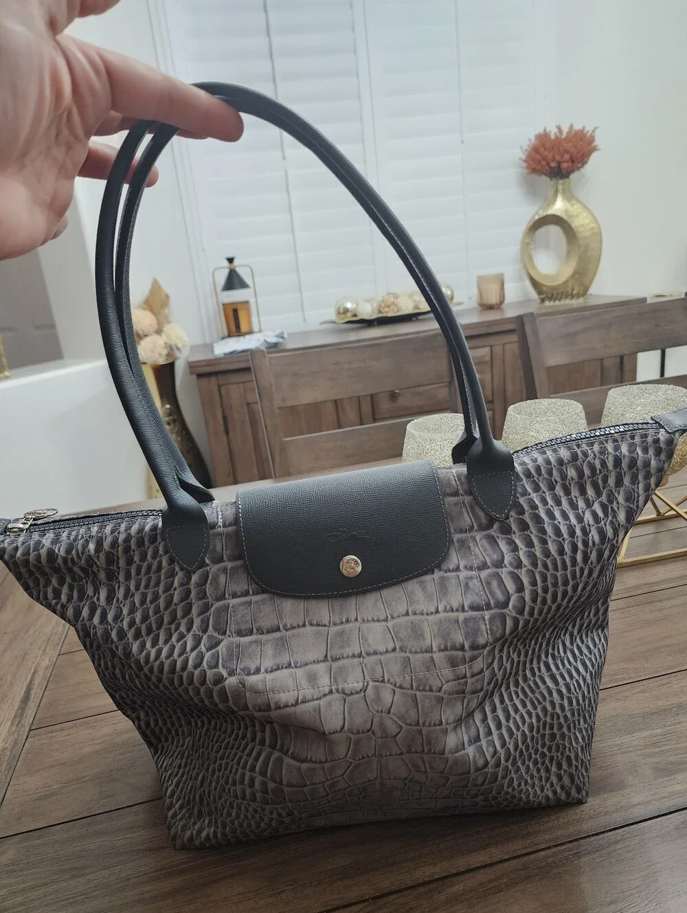 Longchamp stylish croc